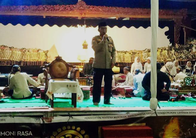 Cooling System : Kasat Binmas Polres Lampung Tengah Ajak Masyarakat Jaga Persatuan Jelang Pleno di Tingkat Kabupaten